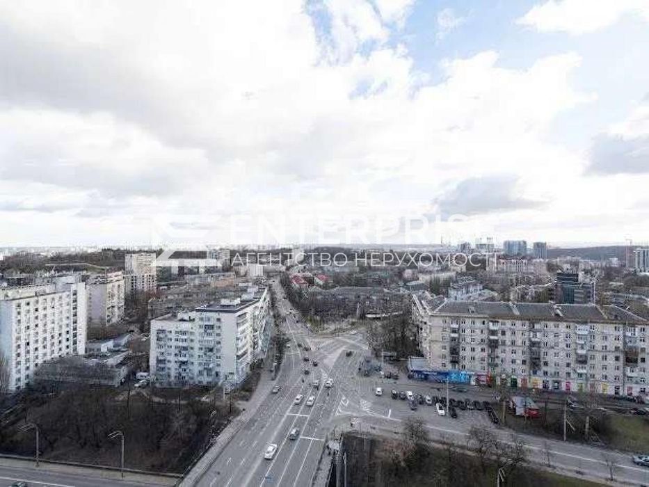 Продаж 3к квартири, Печерськ, бульвар Л.Українки