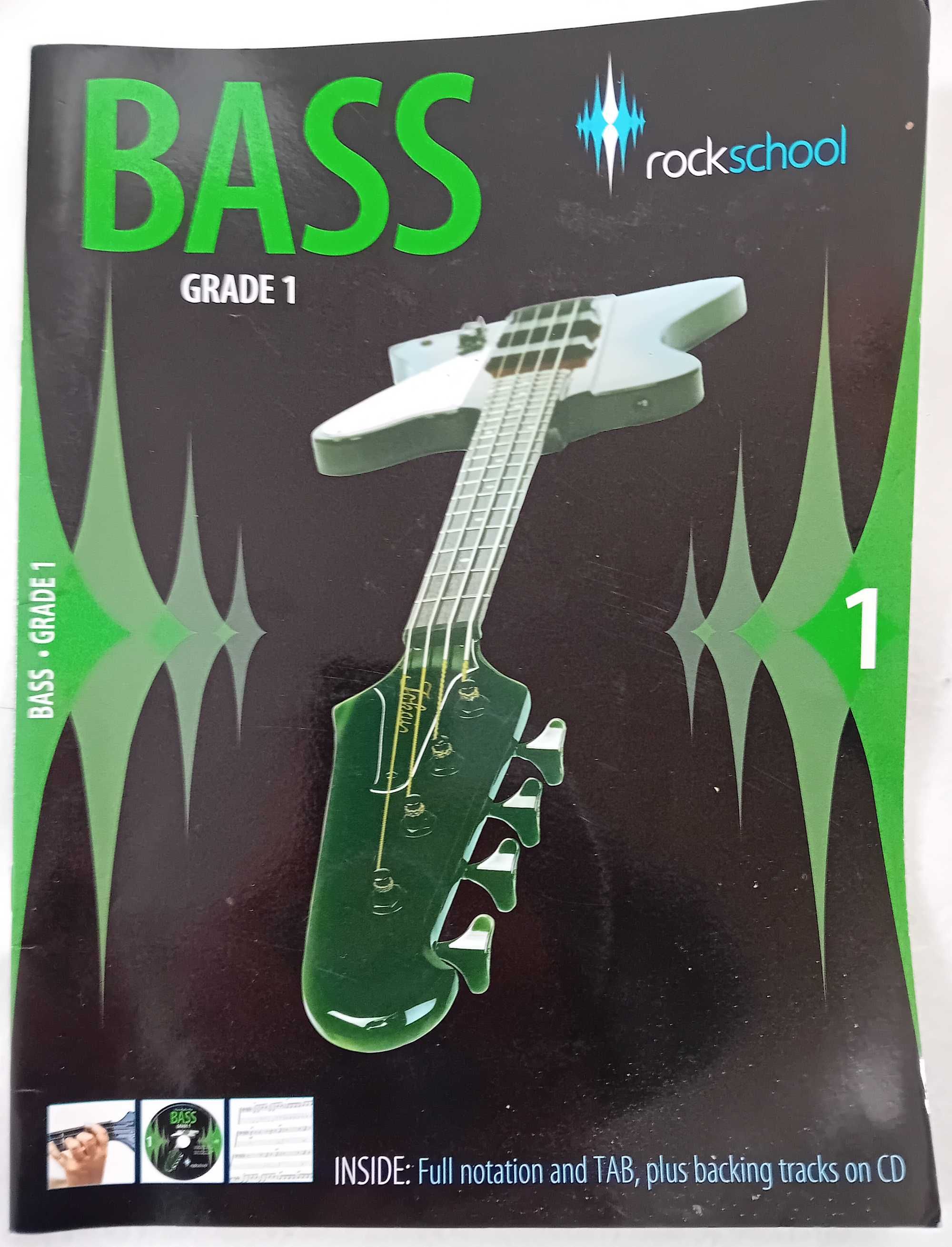 "Bass grade 1", da RockSchool + CD