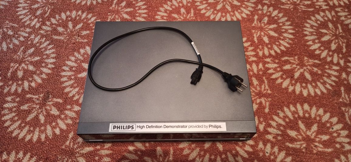 Продам HD генератор Philips HVP-3060 в рабочем и хорошем состоянии