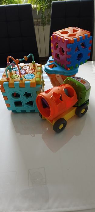 Zestaw zabawek edukacyjnych, ciężarówka sorter Fisher Price 70 zł