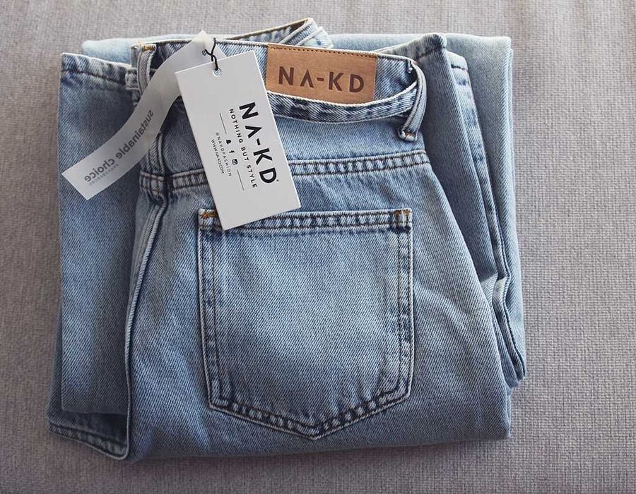 Jeansy damskie NA-KD Slouchy dzwony flare mom jeans spodnie jeansowe