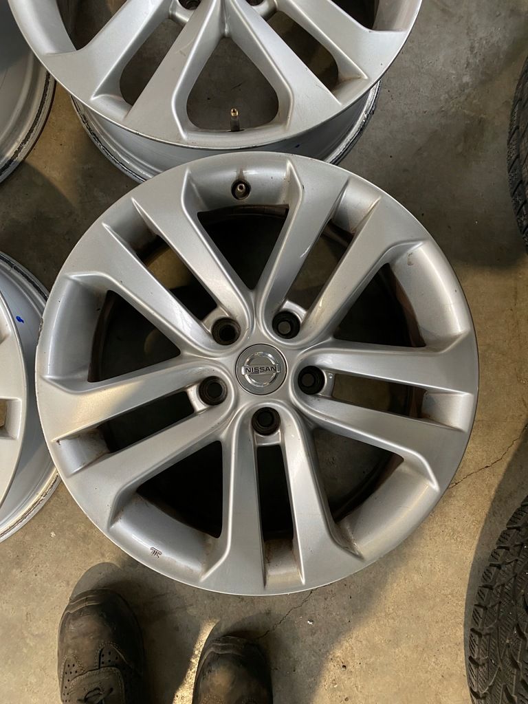 Felgi aluminiowe Nissan OE KALINK 7.0" x 17" 5x114,3 ET 47