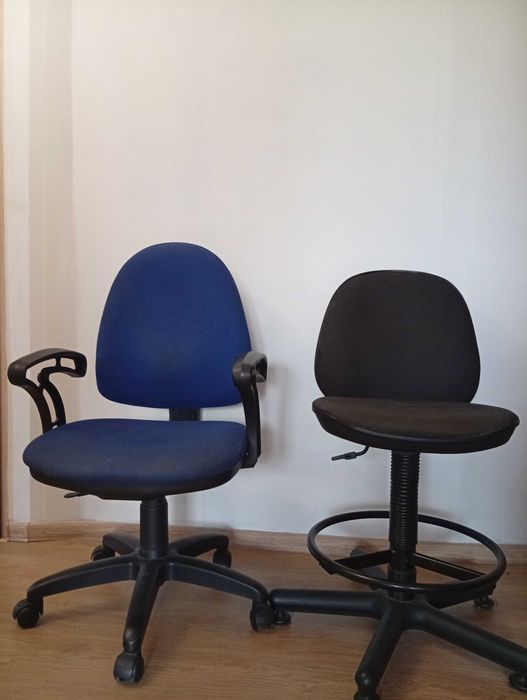 Sprzedam krzesła biurowe