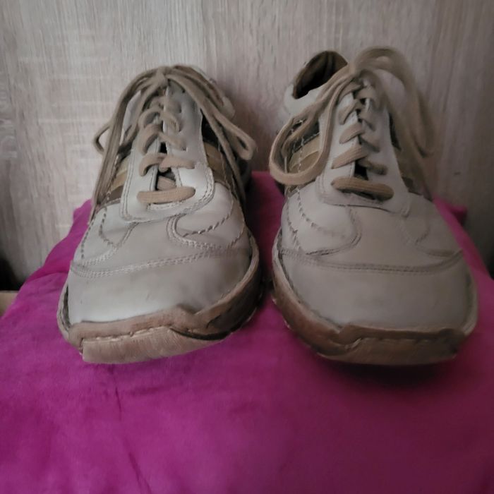 SPRZEDAM buty skórzane rozmiar 40