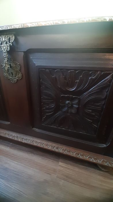 Baú antigo (bom estado)