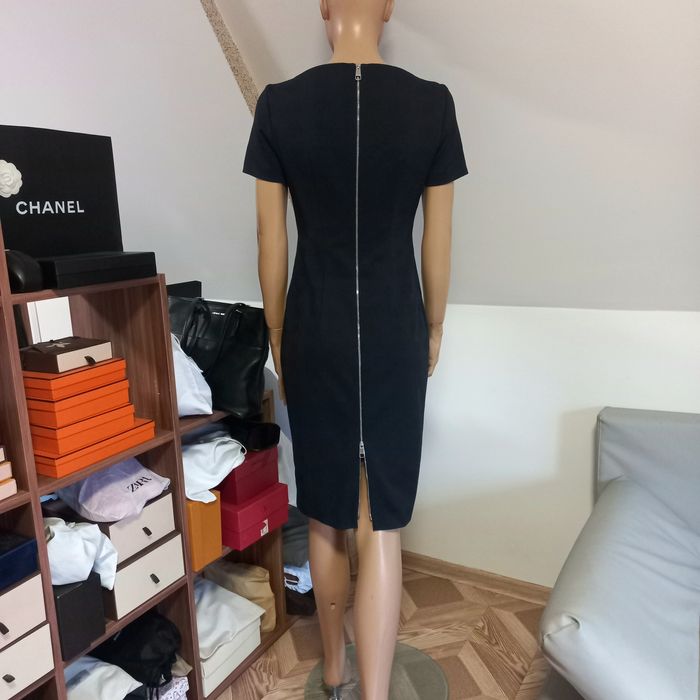 Hugo Boss! Оригінал! Шикарне тепле плаття сукня футляр з замочком