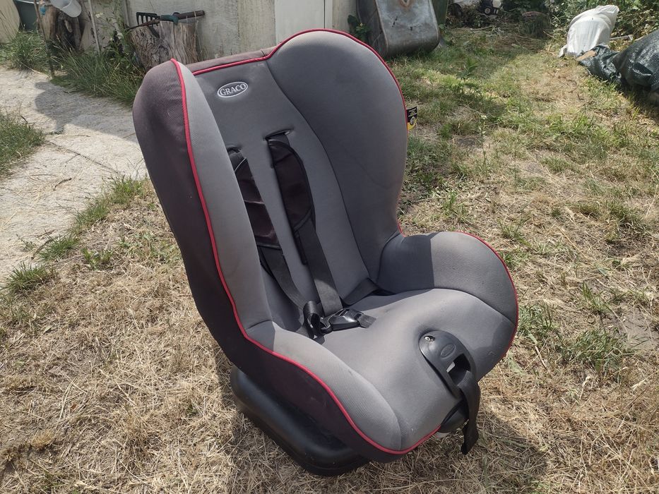 Дитяче автокрісло Graco 9-18