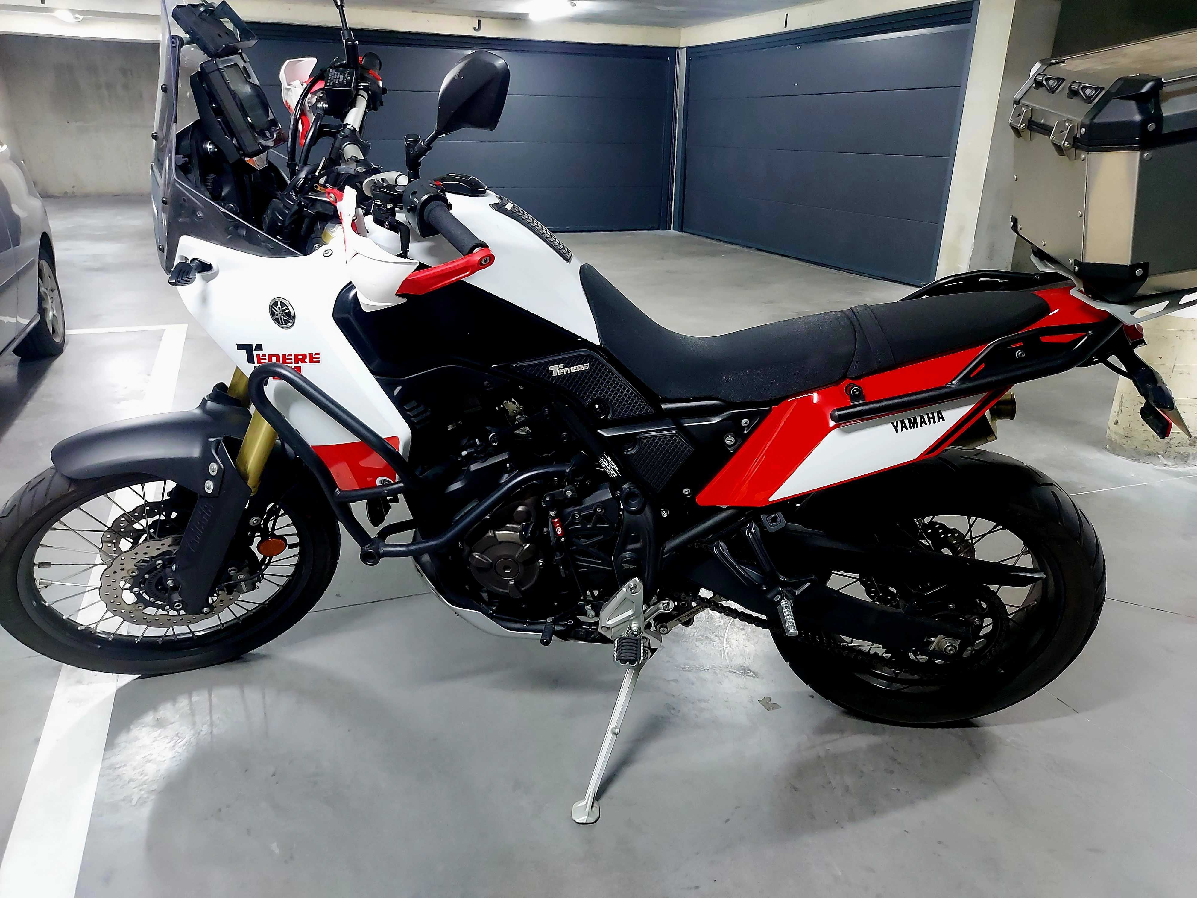 Vendo tenere700 ( full extras)