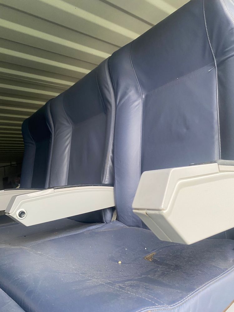 Bancos aviao airbus…………….