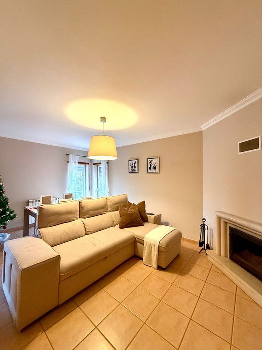 Apartamento T2 mobiliado e equipado