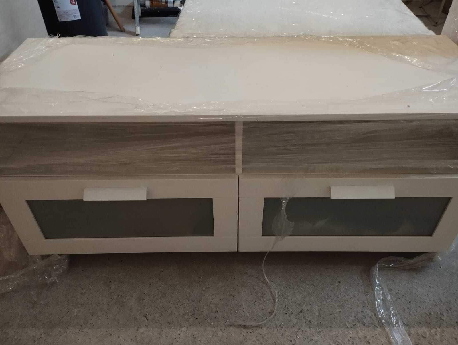 Móvel Televisão (IKEA)