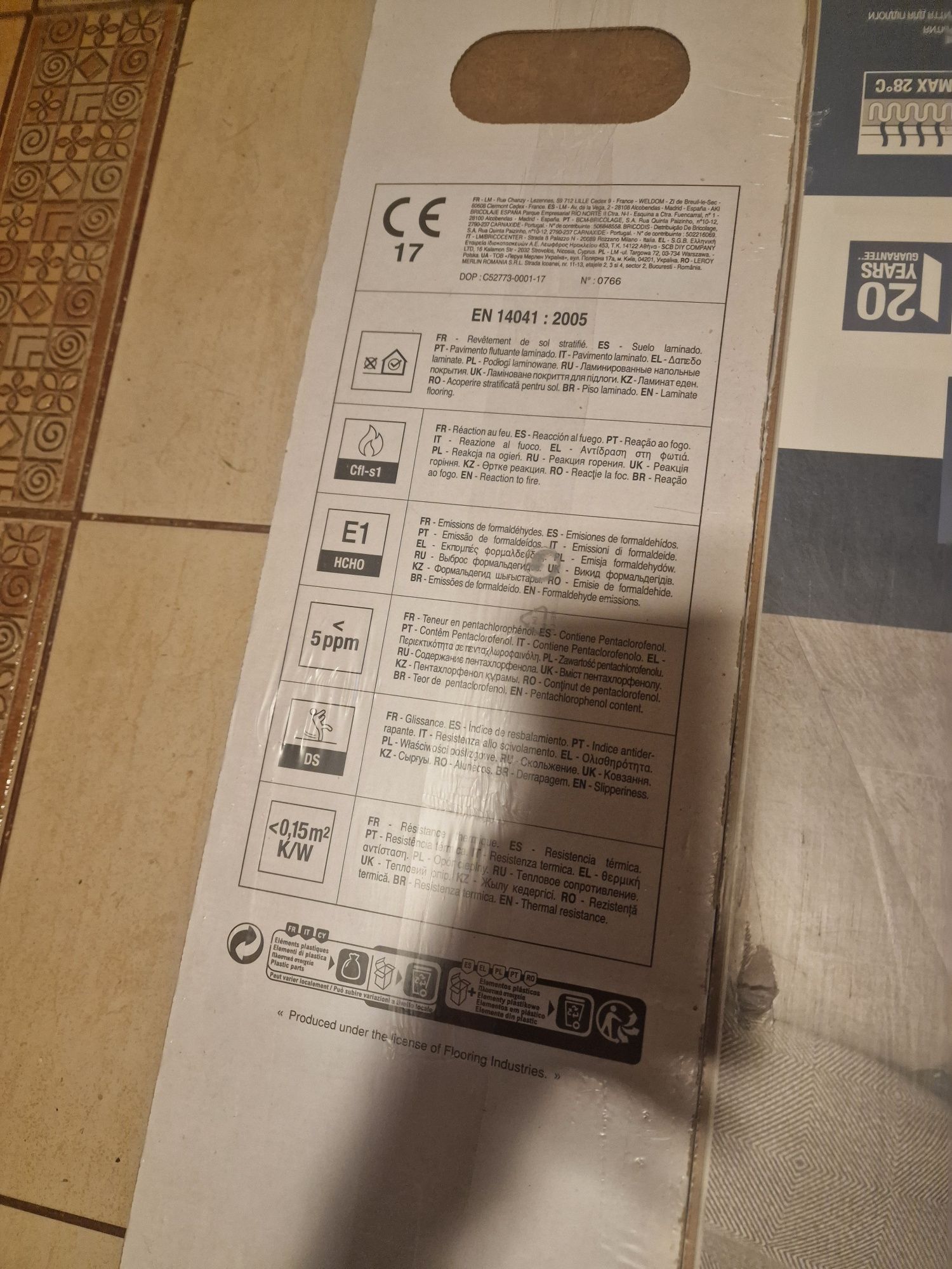 Panele podłogowe laminowane  Artens