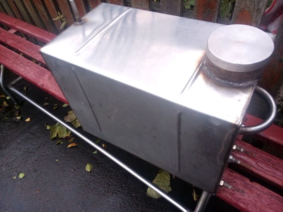 Бак для нагріву води.