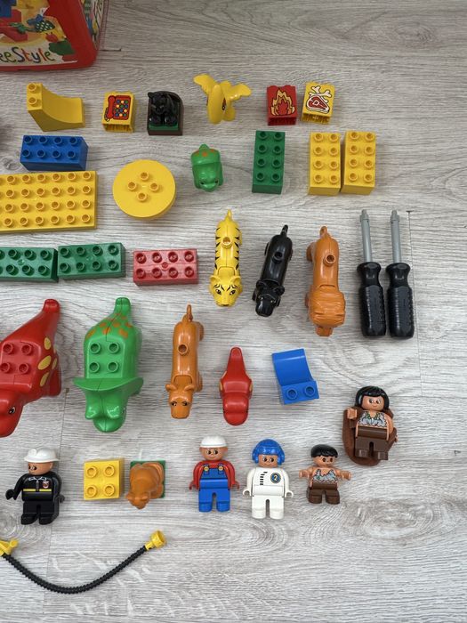 Терміново Деталі Lego Duplo + фігурки та машинки