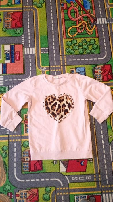 Bluza dziewczęca różowa serduszko tygrysie perełki bawełna rozmiar 110
