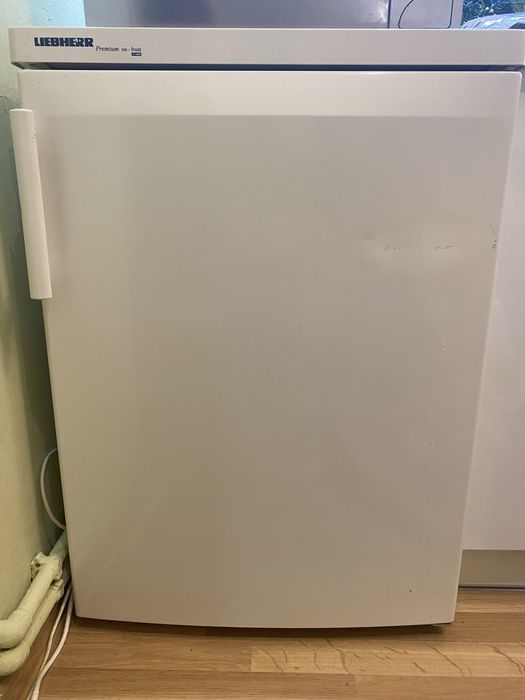 Великий Холодильник Атлант, і морозільна камена (Liebherr)