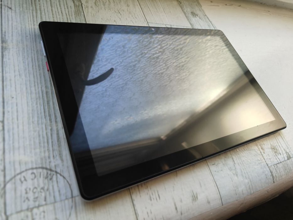 Планшет 10" 64гб андроїд 13