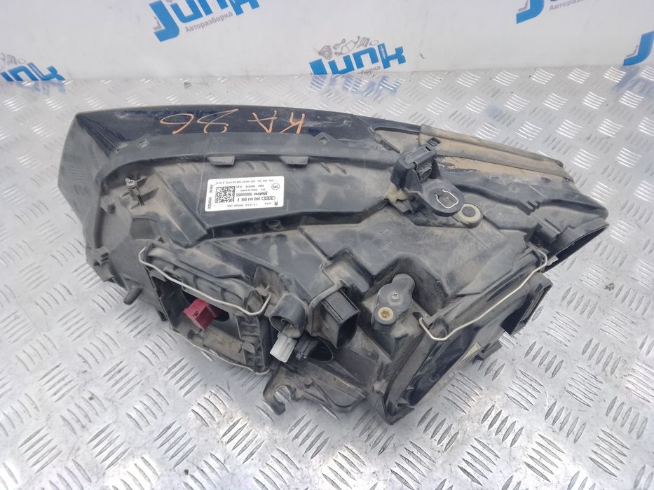Фара правая 8R0941754E для Audi Q5 2012-2017