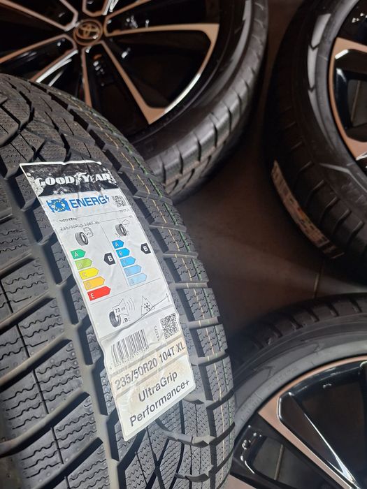 Koła Nowe 20 Toyota BZ4X Sienna 235/50R20 Goodyear 5x114,3 Felgi
