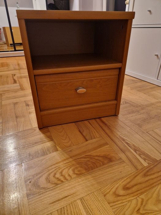 Szafka nocna sprzedam
