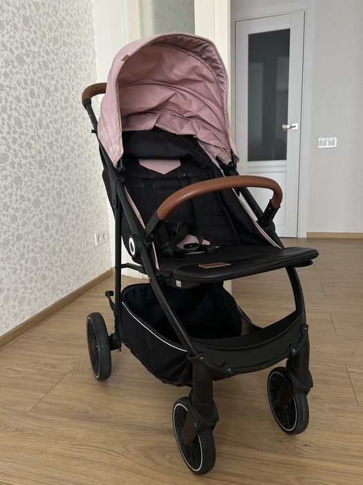 Коляска lionelo рожева