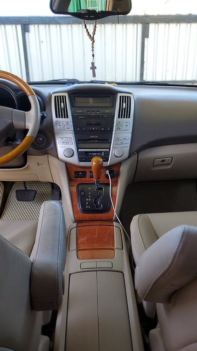 Продам лексус вхорошому стані