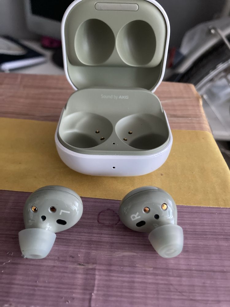 Samsung buds2 Atrapa