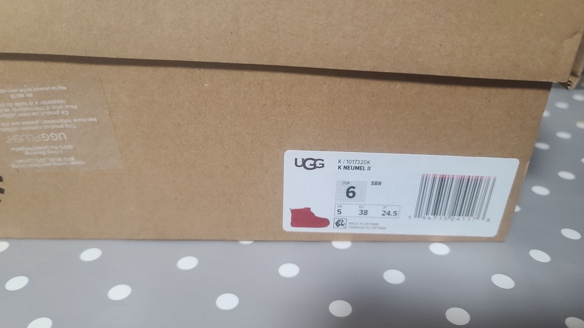 Продам оригінальні  UGG 38 розмір