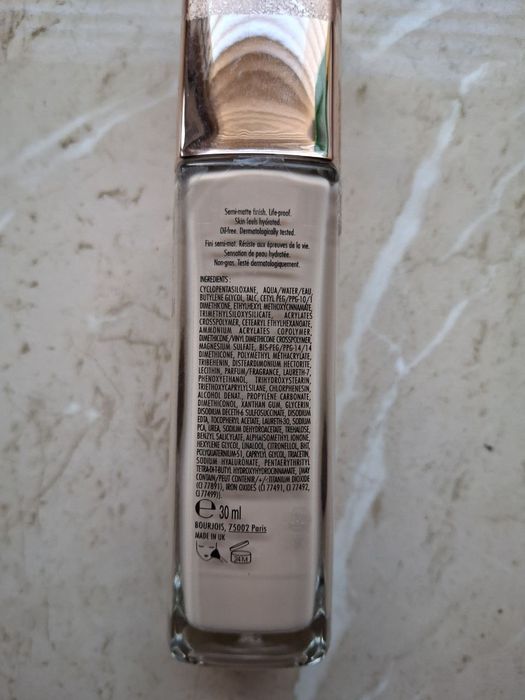 Тональний крем Bourjois