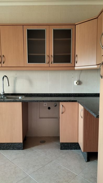 Cozinha usada em bom estado