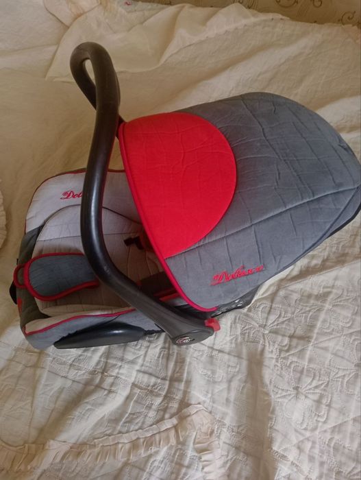Автокрісло в гарному стані