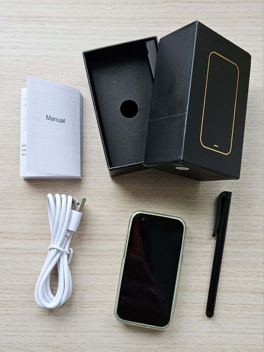 Micro smartfon s26