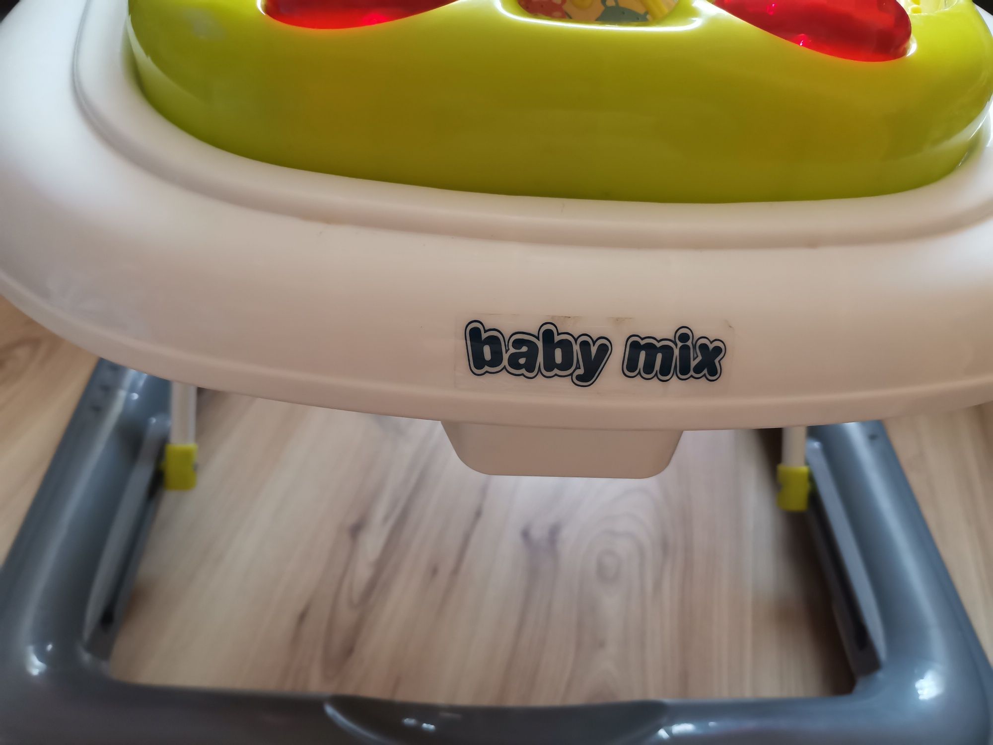 Chodzik jeździk dla dziecka