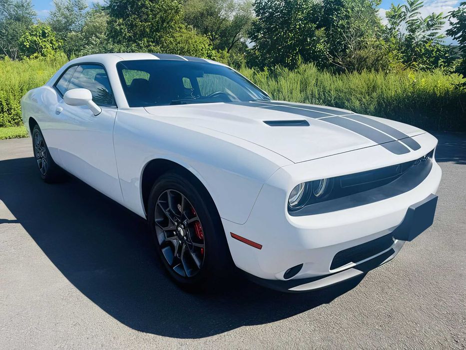 Dodge Challenger      2018