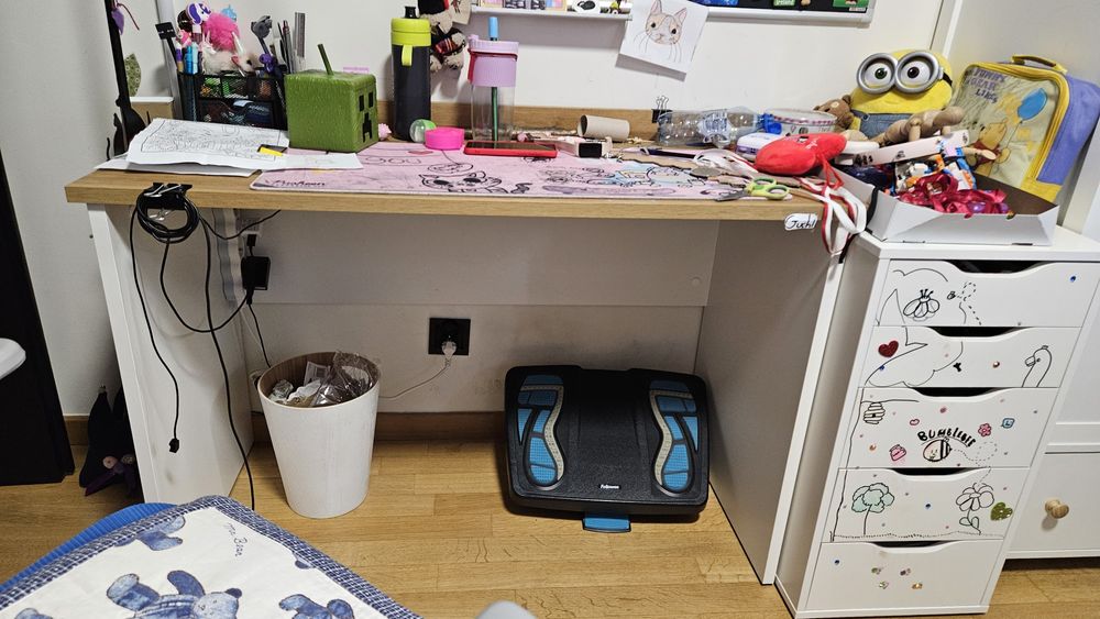 Łóżko piętrowe Sinco z biurkiem