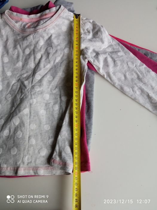 Paczka ubrań dla dziewczynki koszulki sukienki bluza