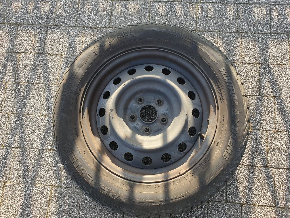 Koła zimowe 5 x 114,3 Vredestein Wintrac Xtreme 215/60 R16