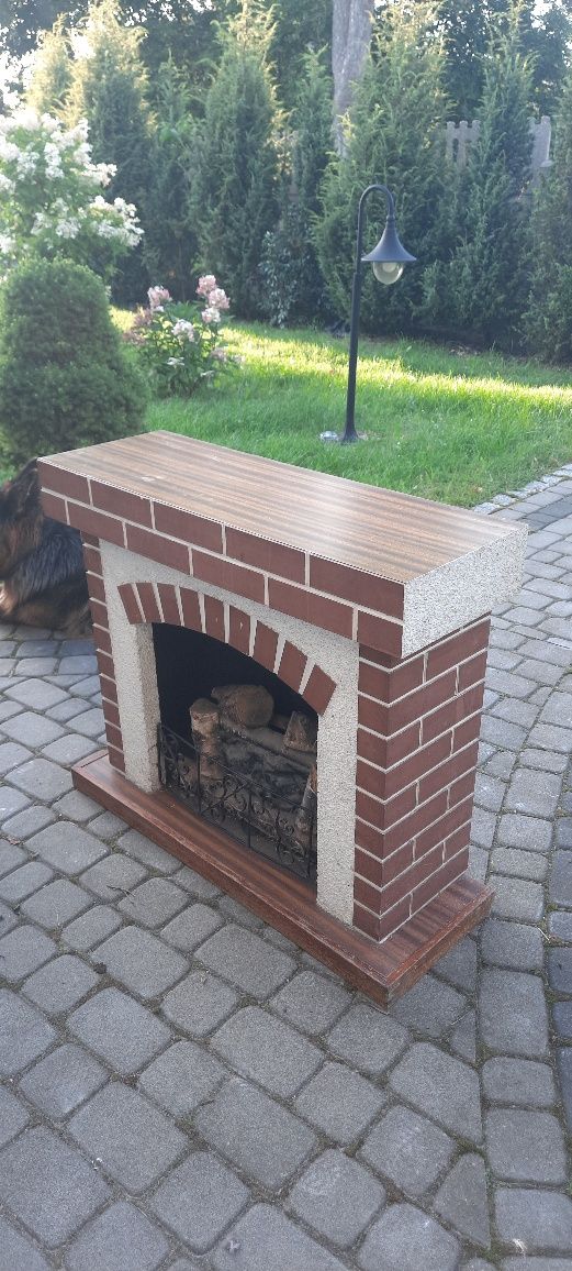 Kominek z czasów PRL