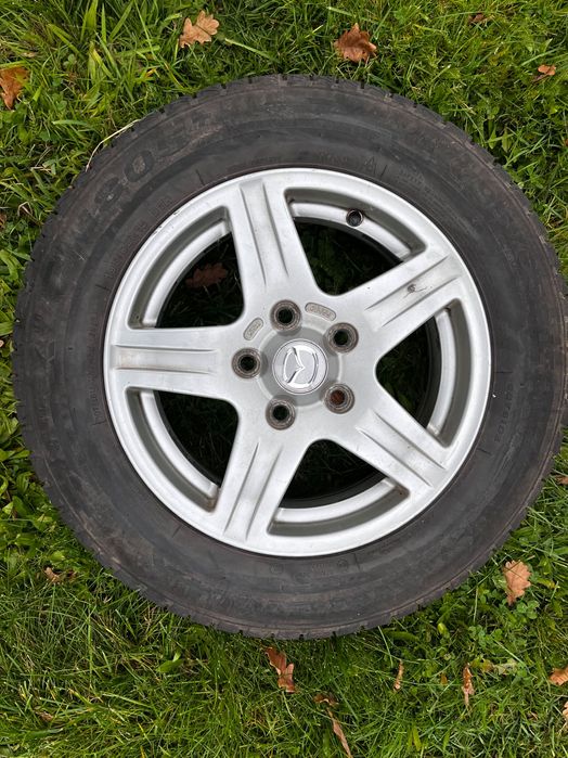 Koła z oponami zimowymi i alumfelgami