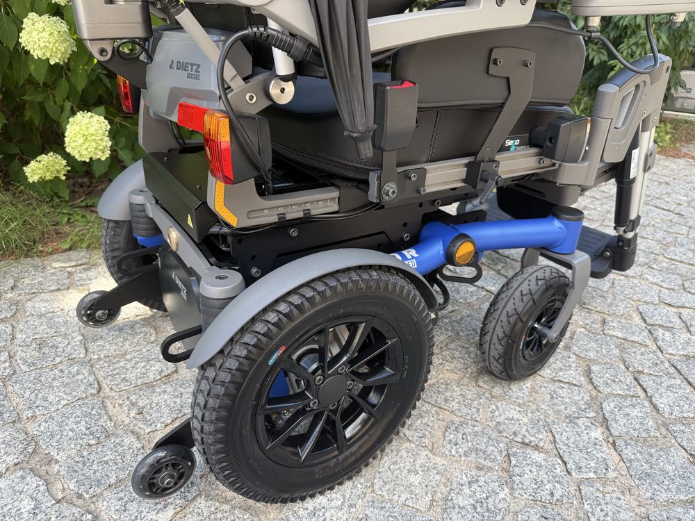 wózek inwalidzki elektryczny Dietz Sango Advenced 10km/h 2025r Full op