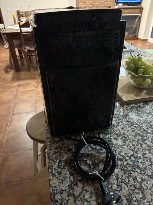 Máquina de Café automatica Magnifica S ECAM22.110.B