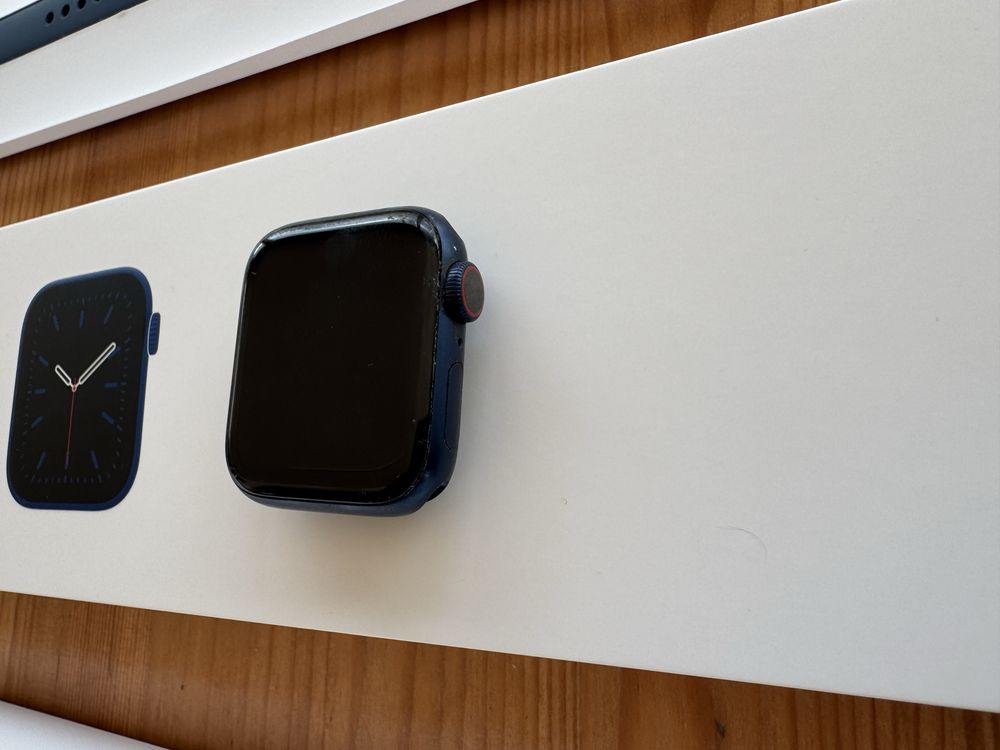 Apple watch 6 cellular LTE + GPS 40 mm - como novo
