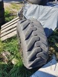 Opony Michelen 12.5/80-18