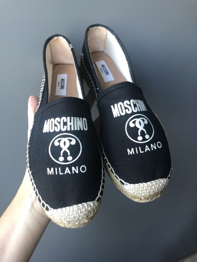 Слипоны Moschino. Оригинал