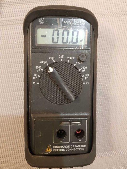 Miernik pojemności HGL-2500
