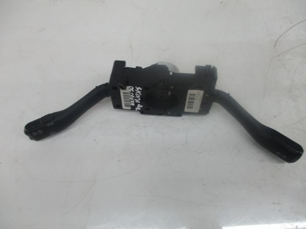 Conjunto / manetes de luzes e limpa vidros SKODA Octavia I Hatchback (