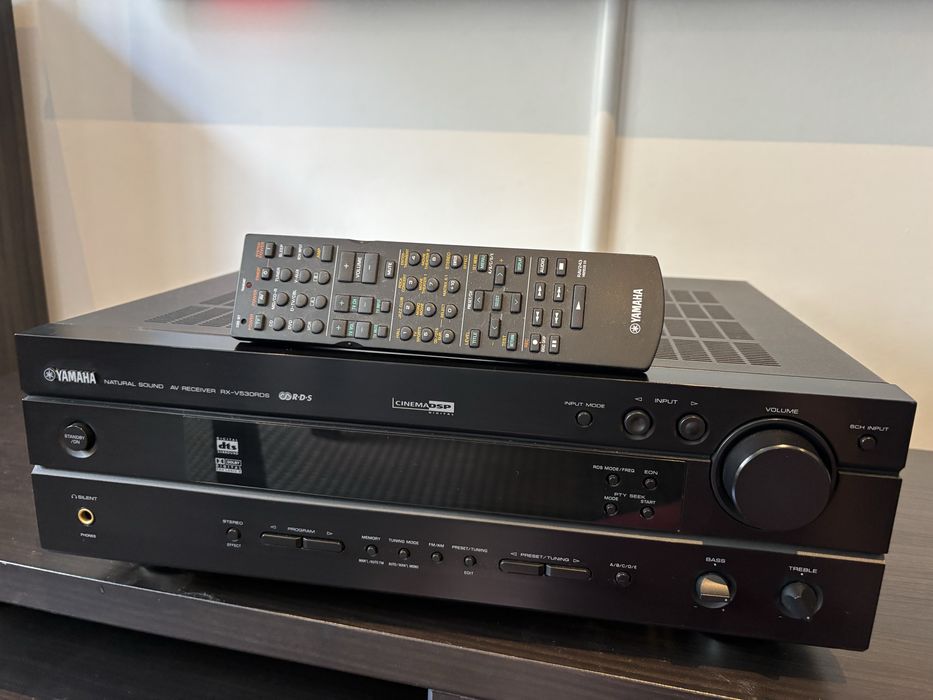 Amplificador YAMAHA RX-V530 RDS