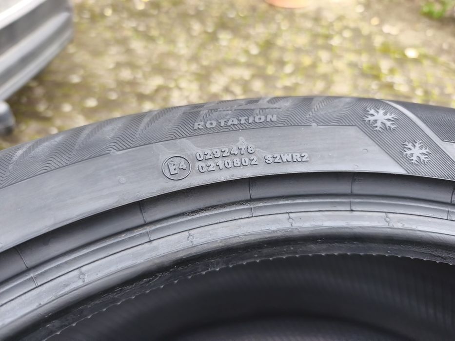 Opony zimowe 235/50 R 19