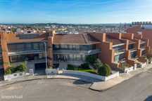 Moradia T5 para venda