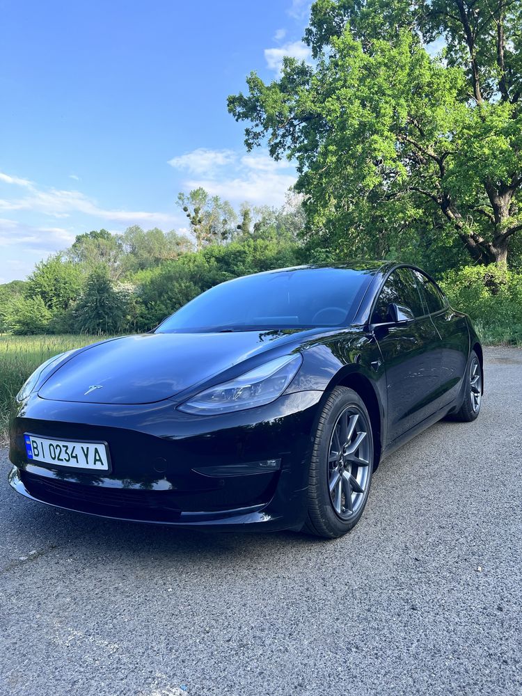 Tesla made 3 2021 рік 7 місяць